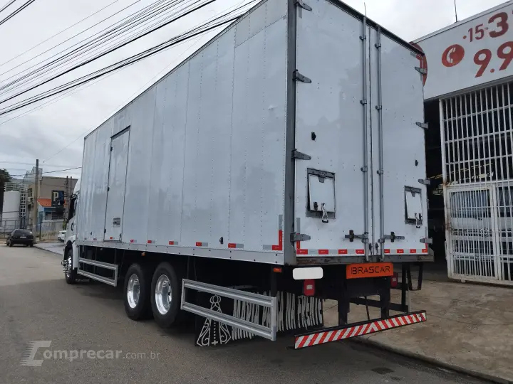 Constellation 24.280 Teto Alto Cab. Leito Automático