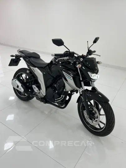 FZ25 - FAZER