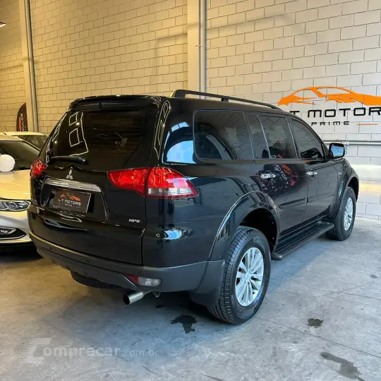 PAJERO DAKAR 3.2 HPE 4X4 7 Lugares 16V