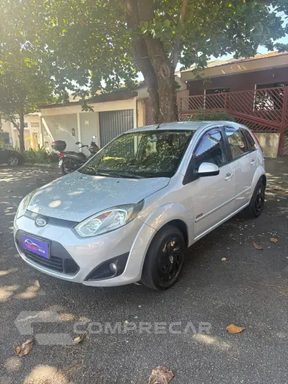FIESTA 1.6 MPI Class Hatch 8V