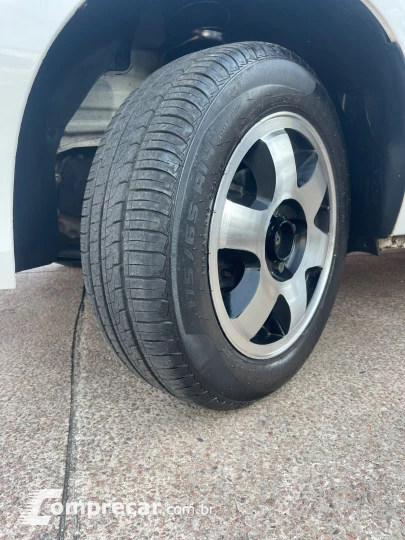 CELTA 1.0 MPFI LT 8V