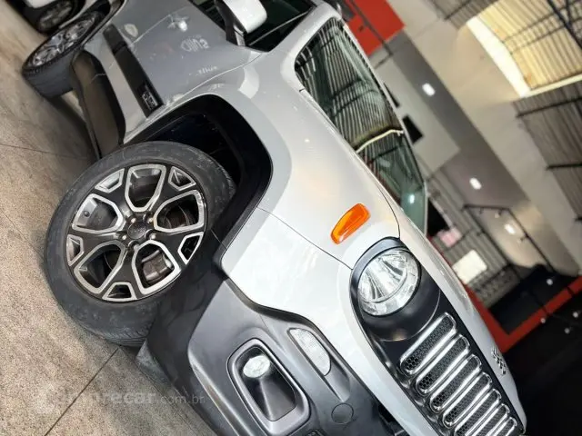 RENEGADE - 1.8 16V LONGITUDE 4P AUTOMÁTICO