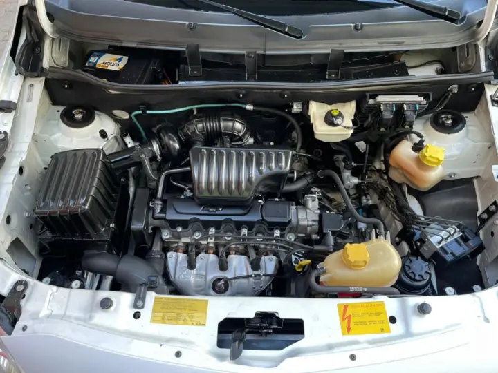 MONTANA 1.4 MPFI LS CS 8V FLEX 2P MANUAL