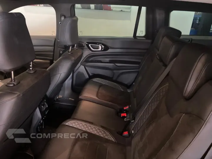 Commander 2.0 16V 4P HURRICANE 4 TURBO BLACKHAWK AUTOMÁTICO