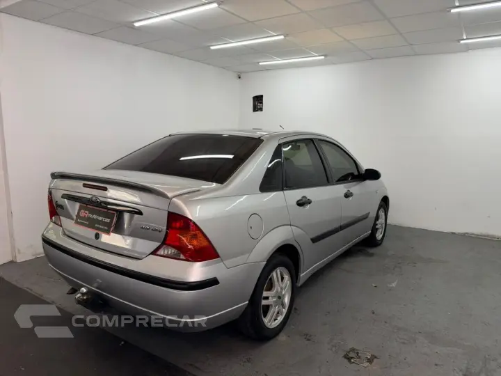 Focus Sedan 2.0 16V/2.0 16V Flex 4p