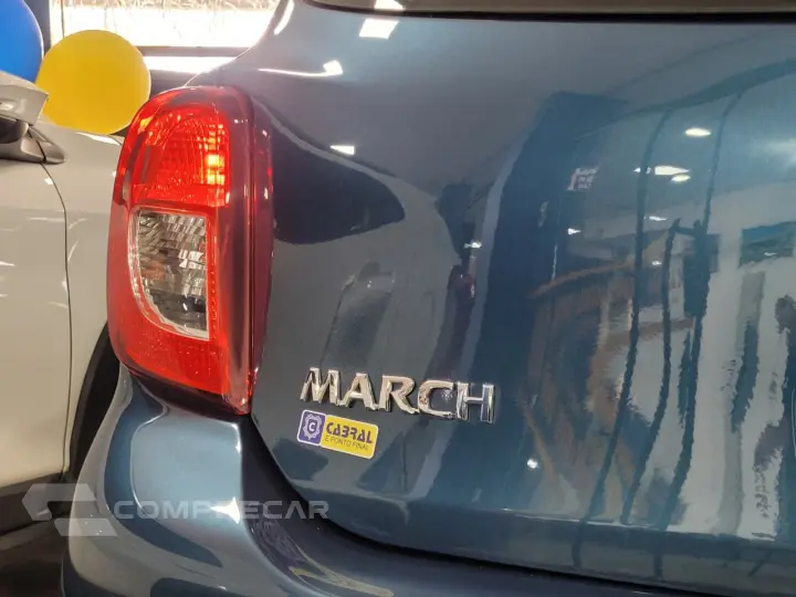 MARCH SV 1.0 12V Flex 5p