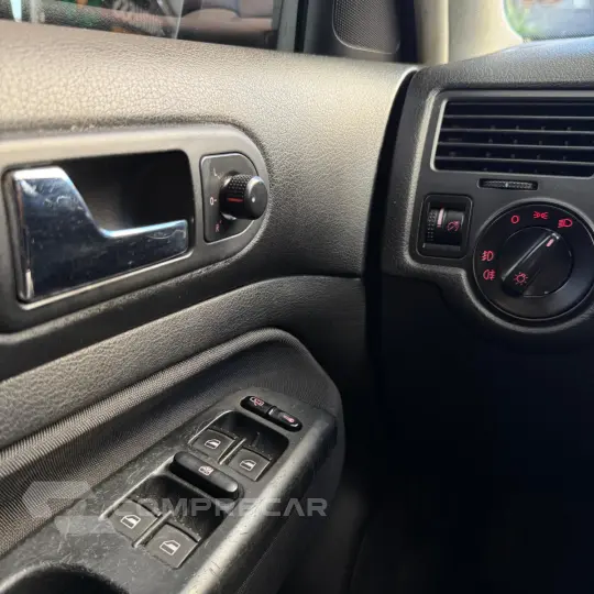 Golf 1.6 Mi Total Flex 8V 4p