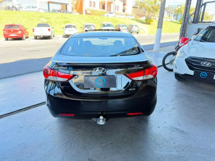 Elantra GLS 1.8 16V Aut.