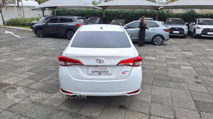 YARIS 1.5 16V FLEX SEDAN XL LIVE MULTIDRIVE