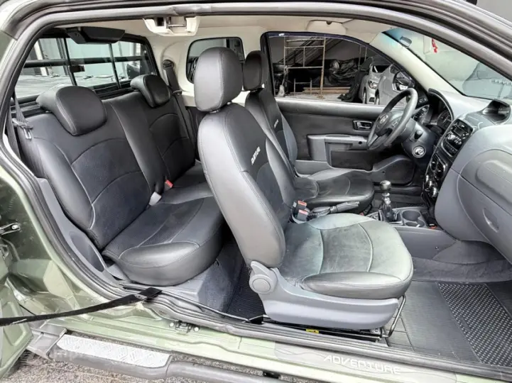 STRADA 1.8 MPI Adventure CD 8V