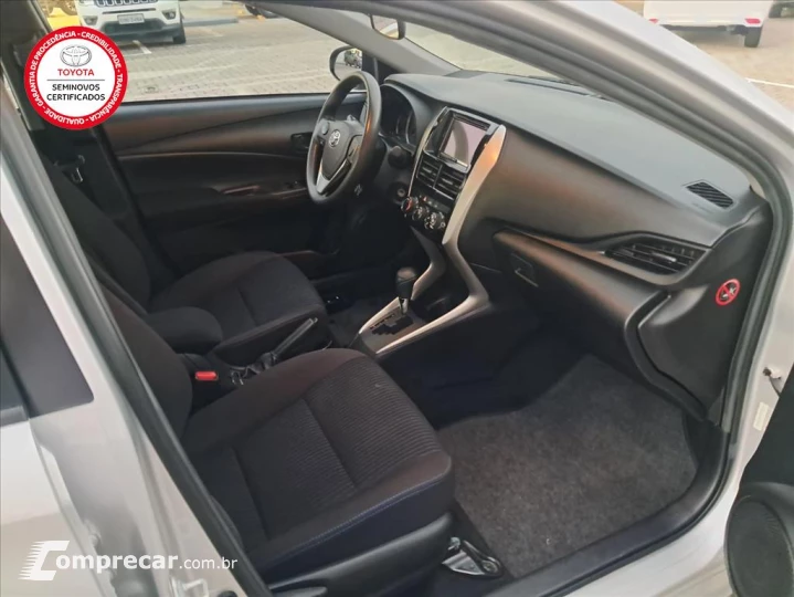 YARIS 1.5 16V FLEX SEDAN XL LIVE MULTIDRIVE