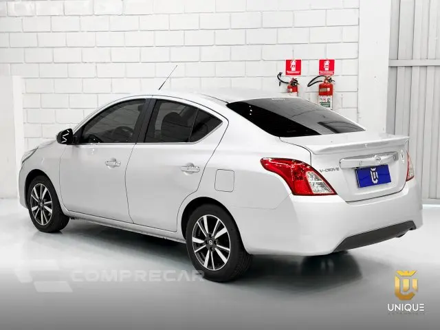 VERSA - 1.6 16V V-DRIVE PREMIUM XTRONIC