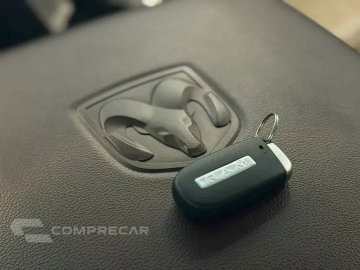 2500 6.7 LARAMIE 4X4 CD I6 TURBO DIESEL 4P AUTOMÁTICO