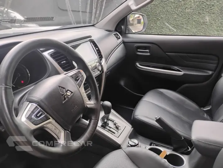 L200 TRITON 2.4 16V Turbo Sport Hpe-s CD 4X4