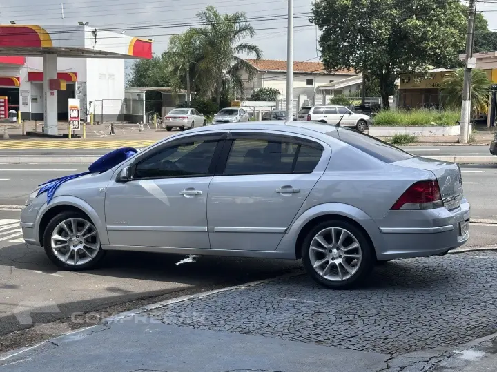 VECTRA 2.0 MPFI ELEGANCE 8V FLEX 4P AUTOMÁTICO