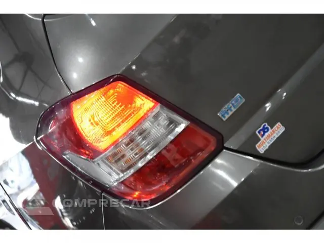 SPIN - 1.8 ADVANTAGE 8V 4P AUTOMÁTICO