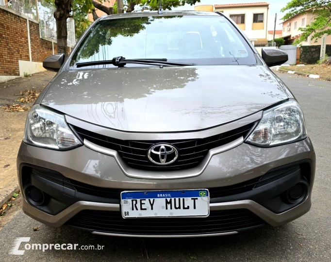 ETIOS 1.5 XS Sedan 16V