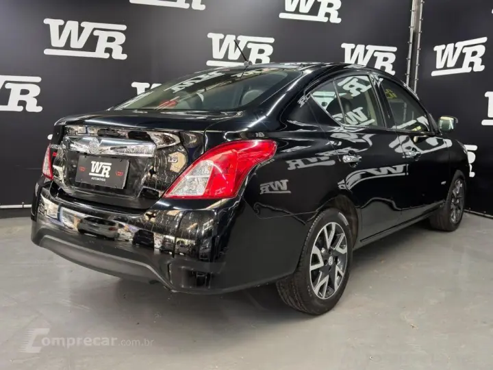 VERSA UNIQUE 1.6 16V Flex 4p Mec.