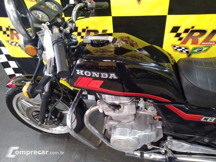 CB400