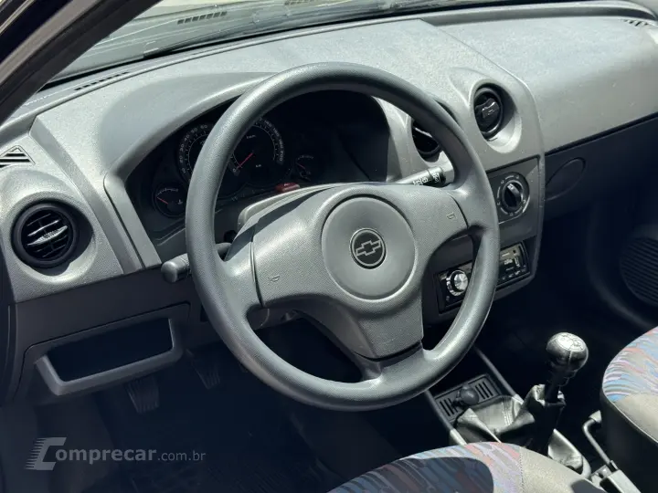 CELTA 1.0 MPFI Life 8V