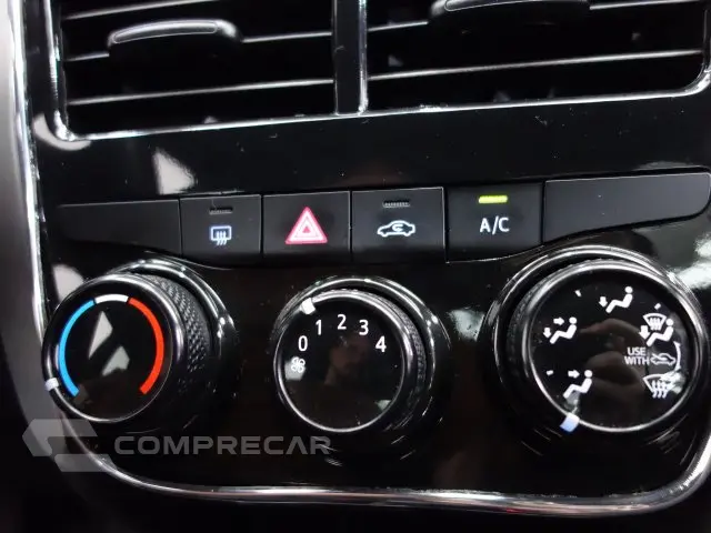 YARIS HATCH - 1.3 16V XL LIVE MANUAL