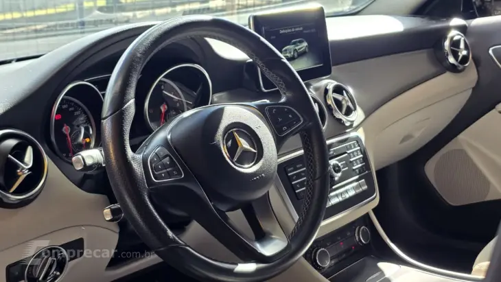 GLA 200 Advance 1.6/1.6 TB 16V Flex Aut.