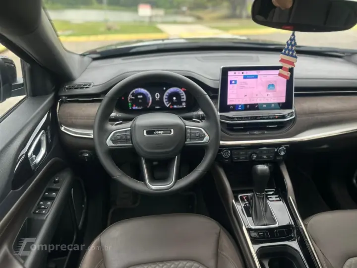 COMMANDER 1.3 T270 TURBO FLEX OVERLAND AT6