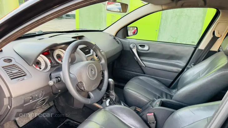 MEGANE 1.6 Dynamique Grand Tour 16V