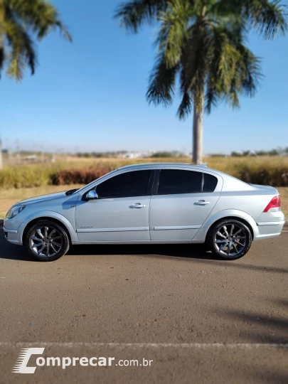 VECTRA 2.0 MPFI Elegance 8V