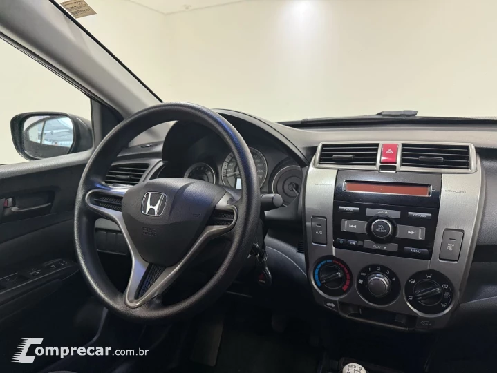 CITY 1.5 LX Sedan 16V