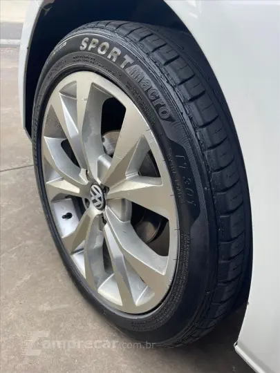 VOYAGE 1.6 MI City 8V