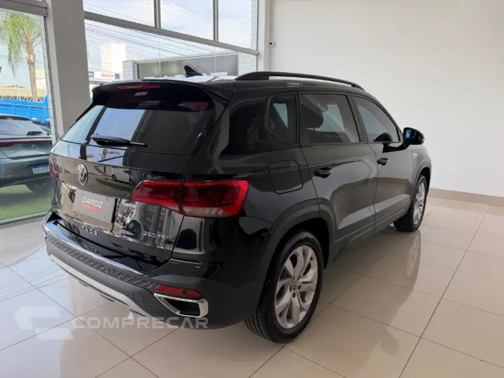 TAOS Comfortline 1.4 250 TSI Flex Aut.