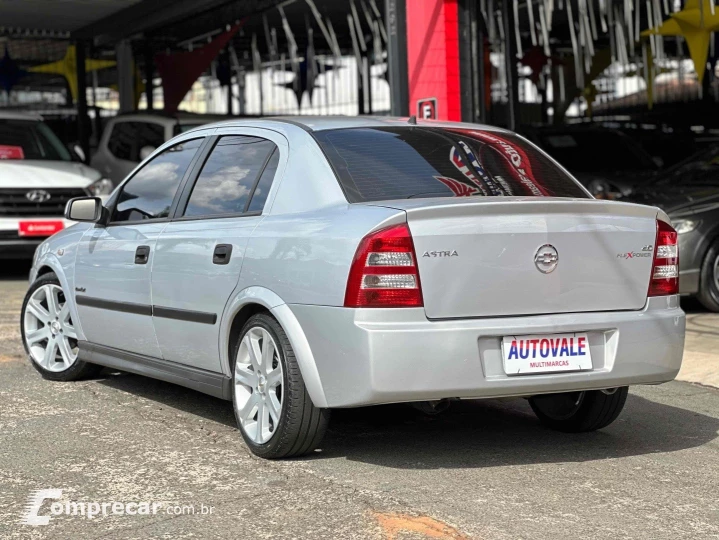 ASTRA 2.0 MPFI COMFORT SEDAN 8V FLEX 4P MANUAL