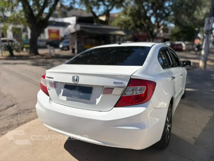 Civic Sedan EXS 1.8/1.8 Flex 16V Aut. 4p