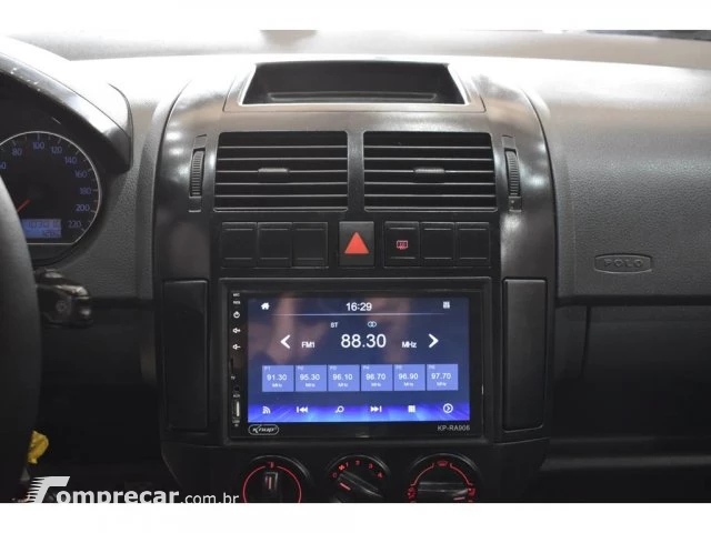 POLO - 1.6 MI 8V 4P MANUAL