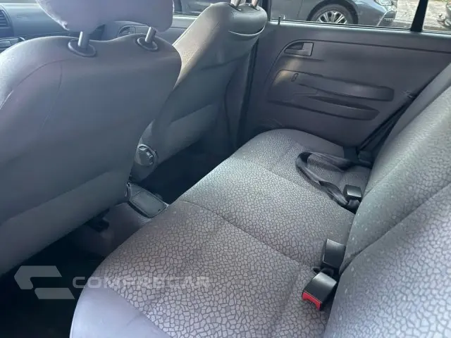 FOX - 1.6 MI PLUS 8V 4P MANUAL