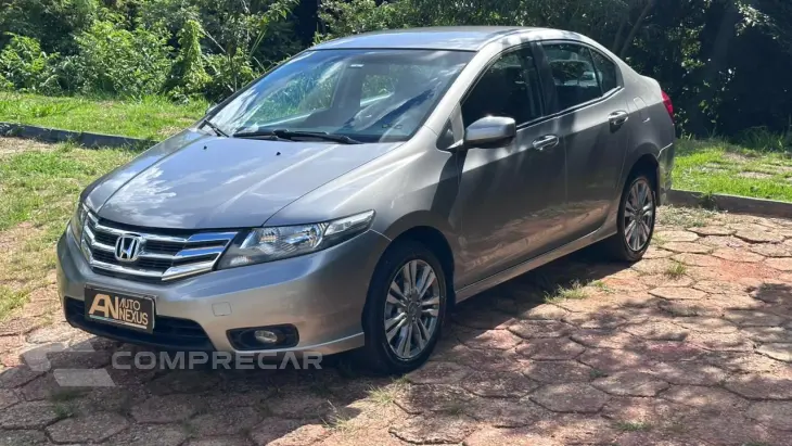 CITY 1.5 LX Sedan 16V