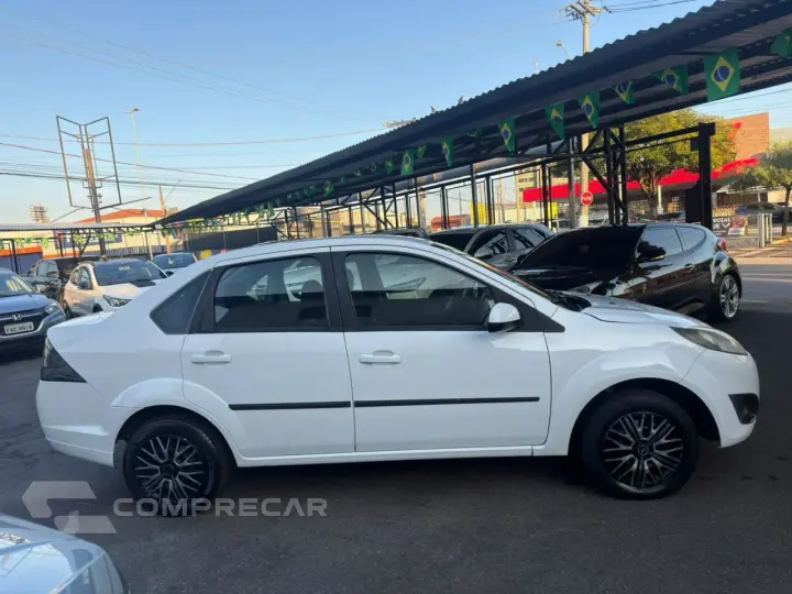 Fiesta Sedan 1.6 4P SE FLEX