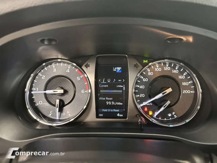 HILUX 2.8 D-4D TURBO CD SRX PLUS 4X4 AUTOMÁTICO