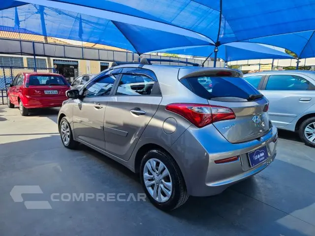 HB20 - 1.0 COMFORT PLUS 12V 4P MANUAL