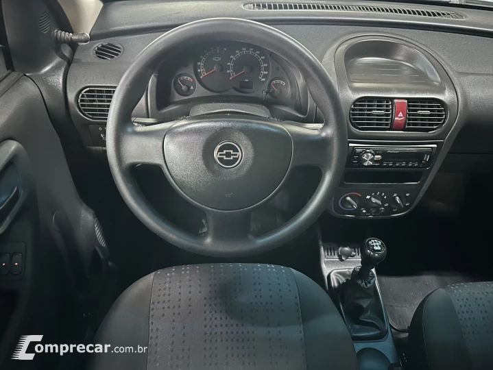 CORSA 1.4 MPFI Maxx Sedan 8V