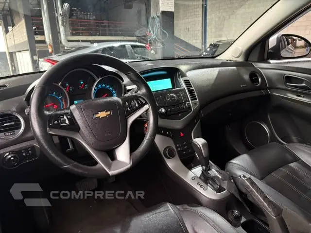 CRUZE SEDAN - 1.8 LT 16V 4P AUTOMÁTICO