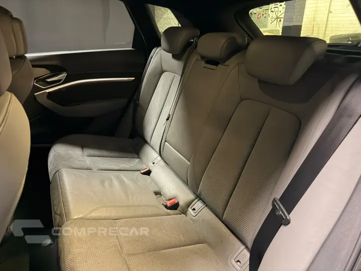 E-TRON ELÉTRICO PERFORMANCE QUATTRO
