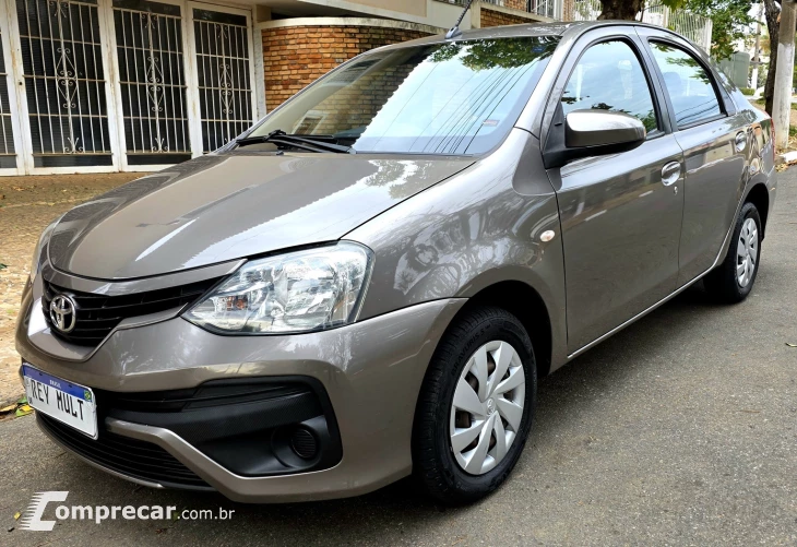 ETIOS 1.5 XS Sedan 16V
