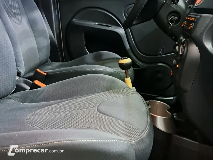 Qq 1.0 Mpfi Act 12V Flex 4P Manual