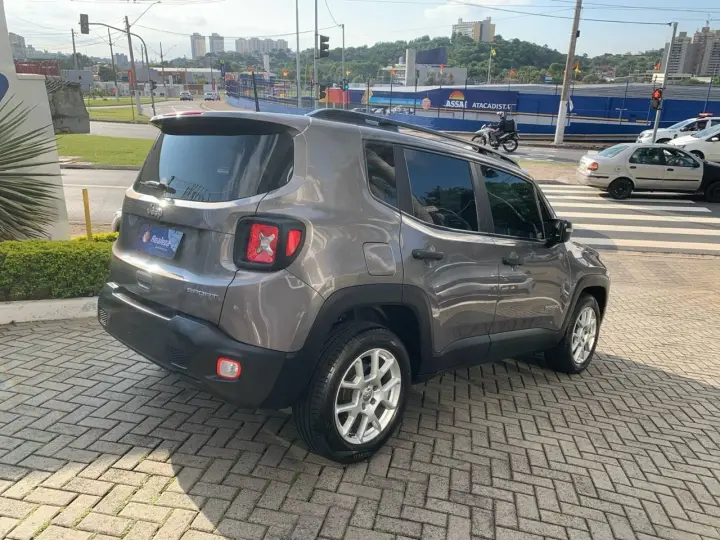Renegade Sport 1.8 4x2 Flex 16V Aut.