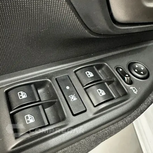 Strada Volcano 1.3 Flex 8V CD Aut.