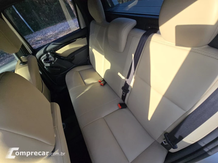 Duster Oroch 1.6 16V SCe Dynamique (Flex)