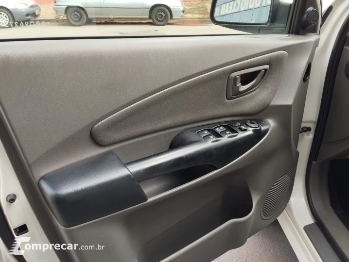 TUCSON 2.0 MPFI GLS Base 16V 143cv 2WD