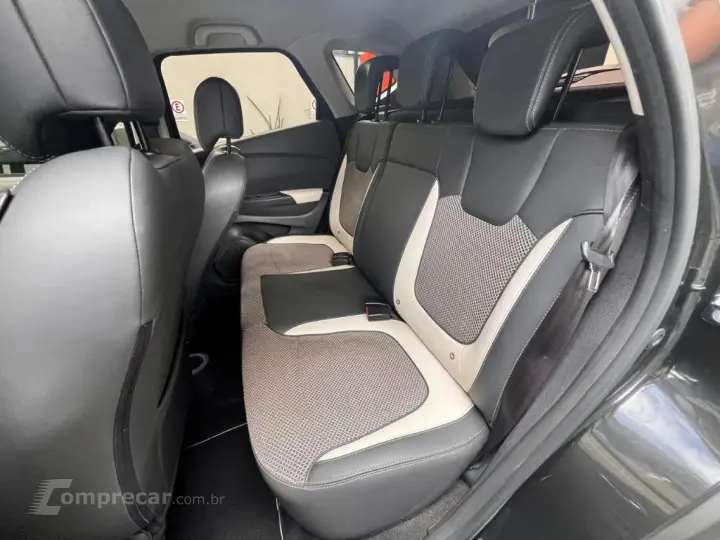 CAPTUR Intense 2.0 16V Flex 5p Aut.